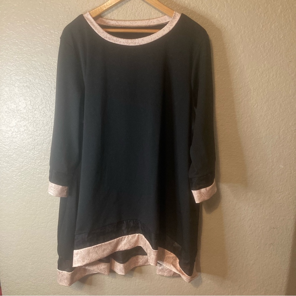Women’s 2XL Black Sheer Blouse  Peach Trim Neckline, Cuffs, Hem